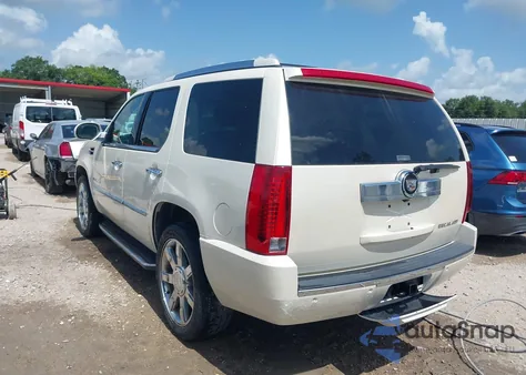 2008 Cadillac Escalade Luxury from USA, damaged, VIN 1GYEC63818R204440